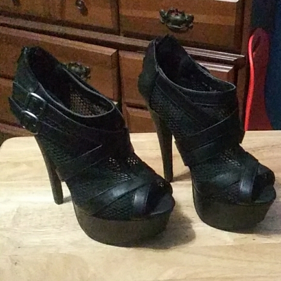 Charlotte Russe Shoes - Charlotte Russe black high heel shoes